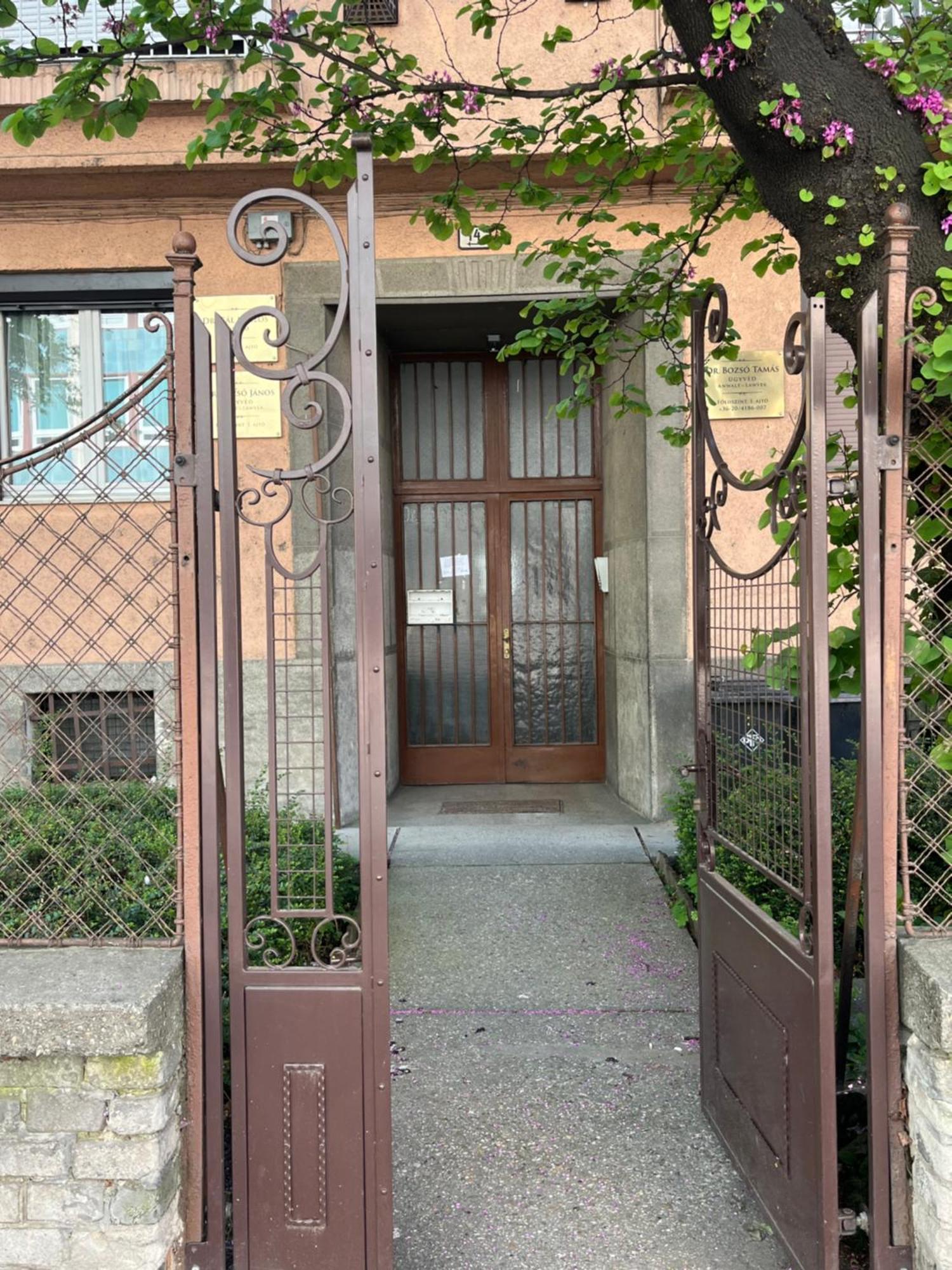 Apartamento Moonlight Győr Exterior foto